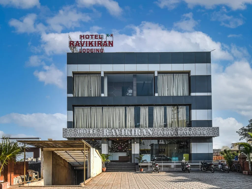 hotel ravikiran building